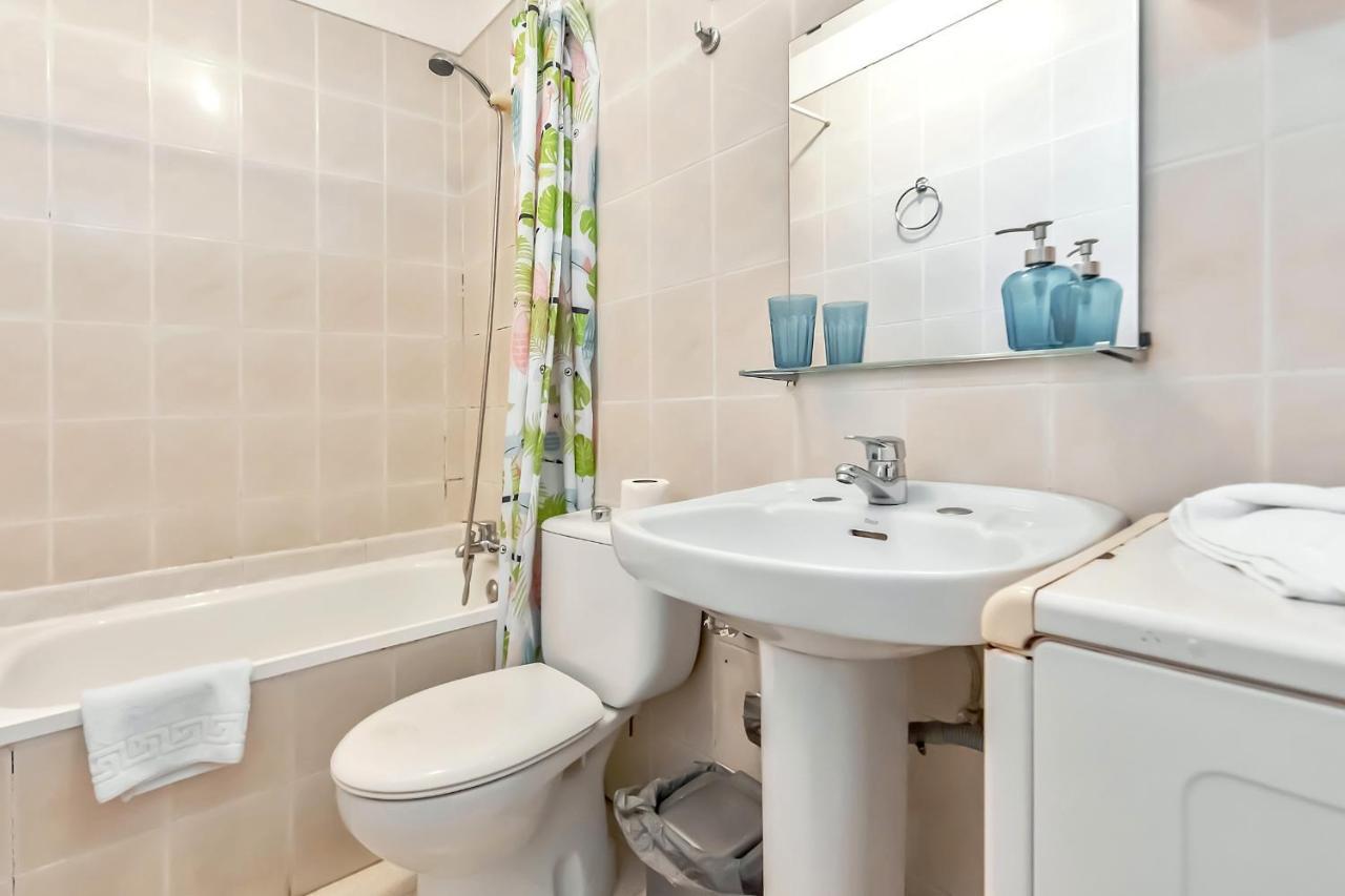 Two Bedroom Apartment, Near Playa De Las Americas, Wifi, Pool Luaran gambar